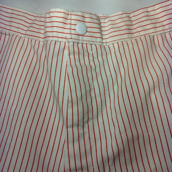 Vintage 1960s Shorts Women Size 11 White Red Striped Snap Pockets Hong Kong READ - Picture 9 of 15